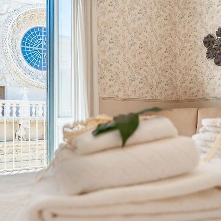 B&B Risveglio Col Rosone Lecce Exterior foto