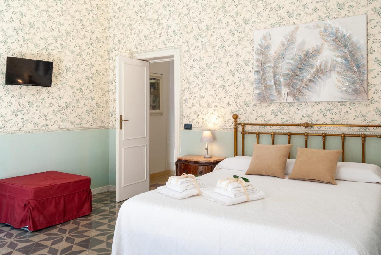 B&B Risveglio Col Rosone Lecce Exterior foto
